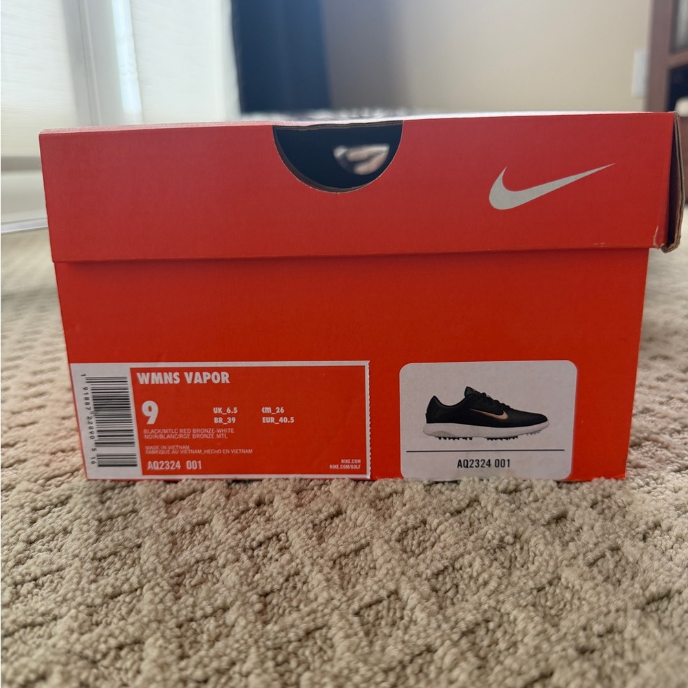 Women’s Nike Vapor Golf Shoe size 9